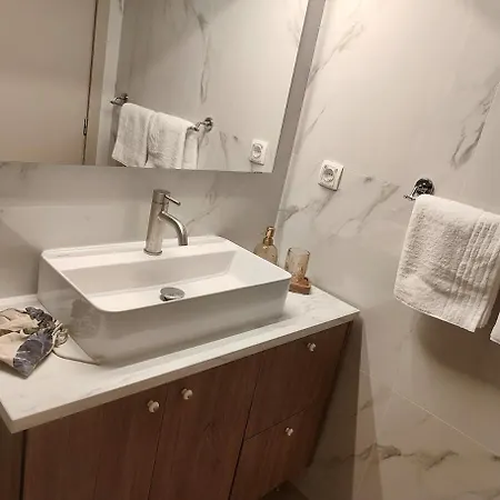 Kalliso Near The * Ханья